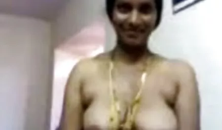 A krém királynője, rejtett kamerás porno a krémed átfolyik ezen a kakason, mint egy vízesés.