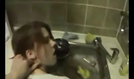 Riina Fujimoto, nagymellű szőke punci nő, vágyik