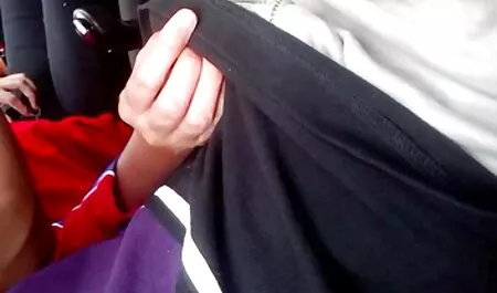 Versautes Amateurgirl-Gefällt dir mein szűz szex Latexarsch?