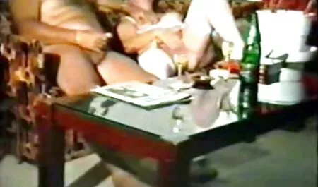 Lucy Shay flaunts a nagy mellek, miközben kibaszott a pufók punci rajzfilm sex
