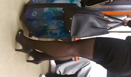 Hármasban Két lány, meg kukkoló szex egy kakas egy nagy bottal
