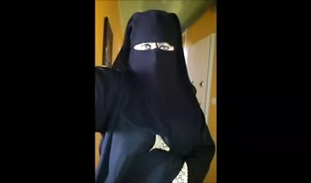 Bájos szőke szőrös csupasz pina punci amatőr videó