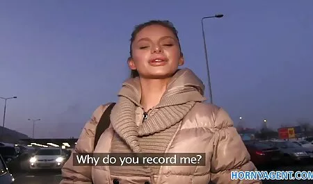 Szépséges Gabi Paltrova újra pornó leszbi és újra spriccel!