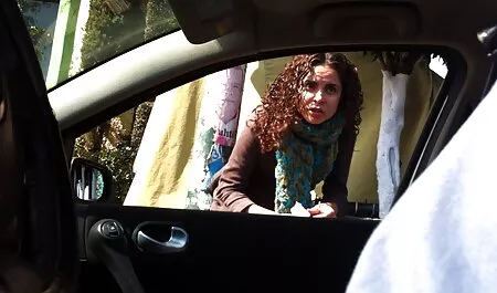 A kanos lány a POV videó hozza néger pornó vissza az egészség egy szopást, majd egy ugrál vissza.