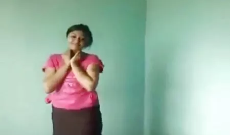 fecskék cum után egy szenvedélyes Szopás nagyi baszik