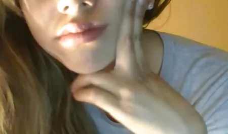 Kék szemű szépség kover szex tetszik neki az ember.