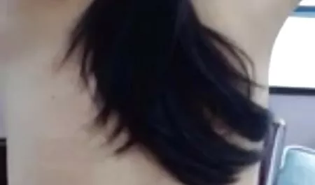Vörös hajlik erotikus videók át egy nagy fekete kakas