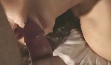 Szexi szőke magyarul beszélő szex filmek dupla behatolás maszturbál, sikít, hogy orgazmus